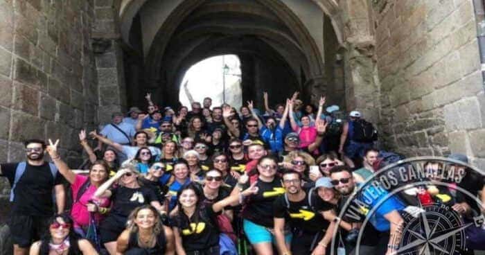 travellers-canallas-experiences-walking-santiago
